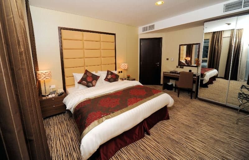 Al Hamra Hotel Sharjah image 1