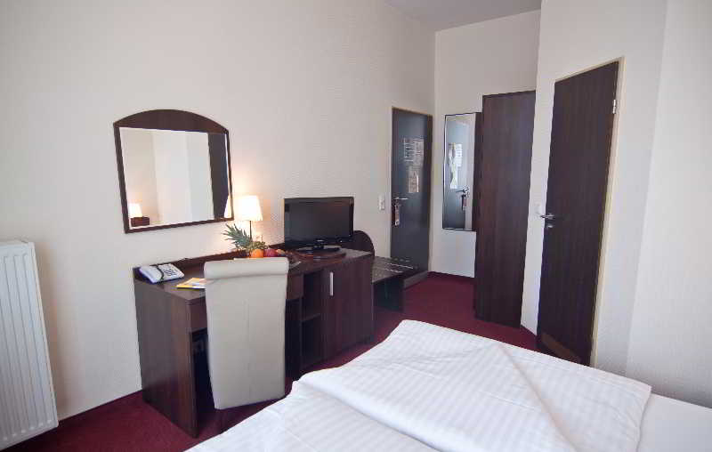 Hotel Eleazar image 1