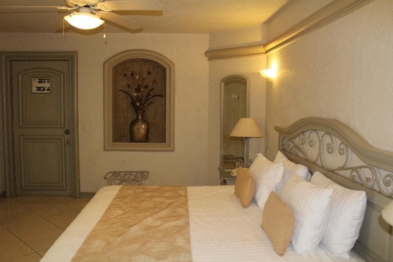 Hotel & Suites Quinta Magna image 1