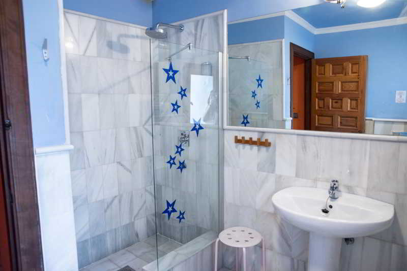 White Nest Hostel Granada image 1