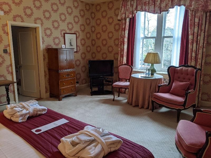 Cotswold Lodge image 1