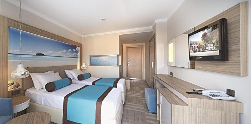 Blue Bay Platinum Hotel image 2