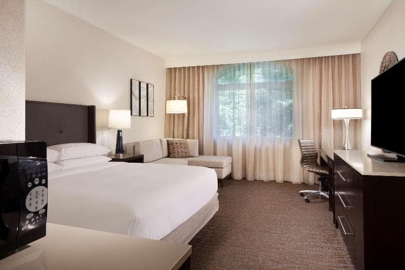 Hilton Santa Cruz/Scotts Valley image 1