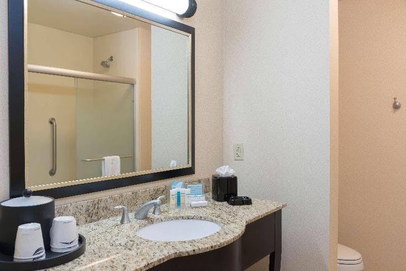 Stay at Hampton Inn & Suites Hartford-Manchester
