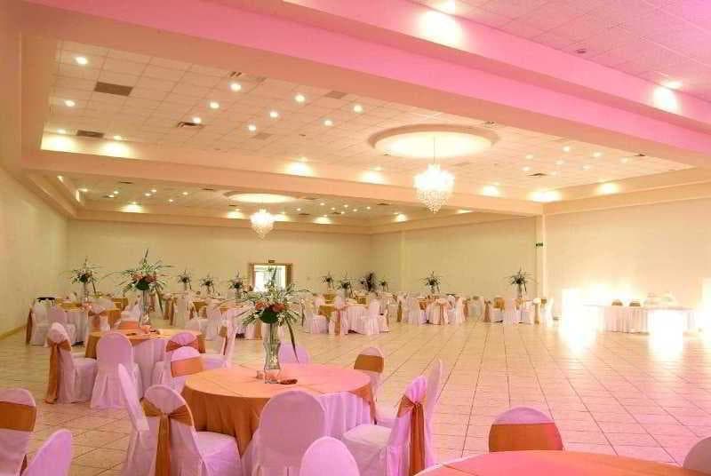 El Cason & Suites image 2