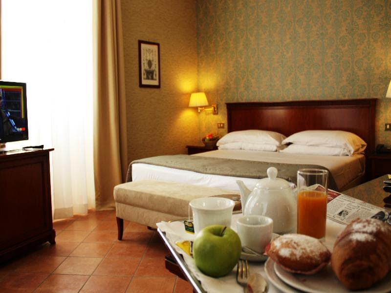 Hotel Nuvo - Main View