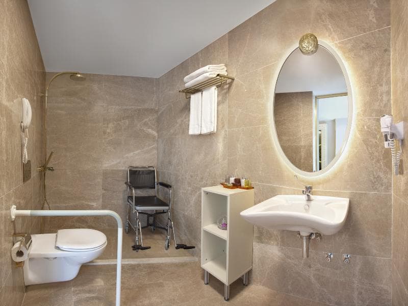 Sura Design Hotel & Suites image 1
