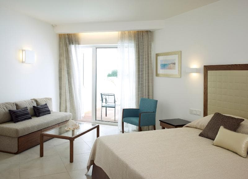 Sunrise Pearl Hotel & Spa image 2