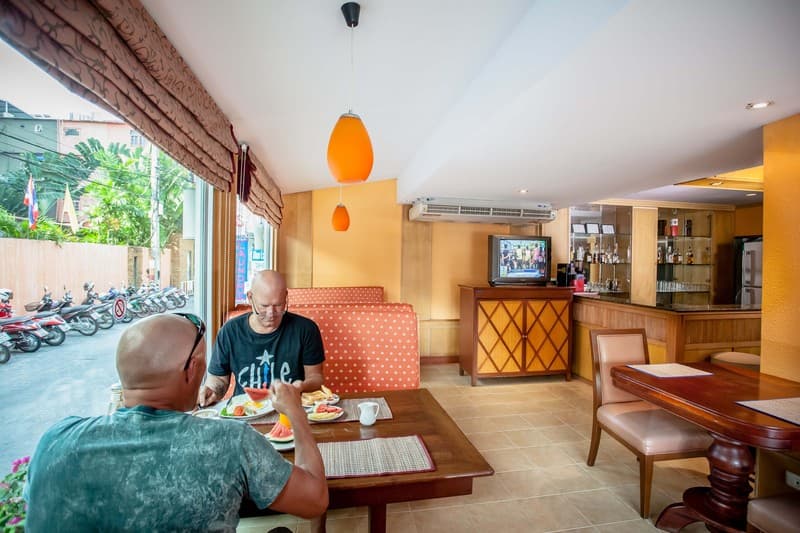 Eastiny Bella Vista Hotel by ZUZU image 1