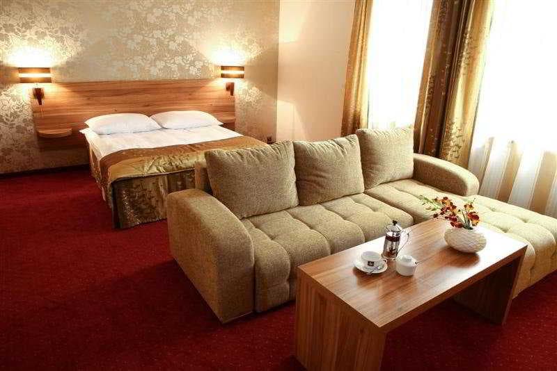 Duet Hotel image 1