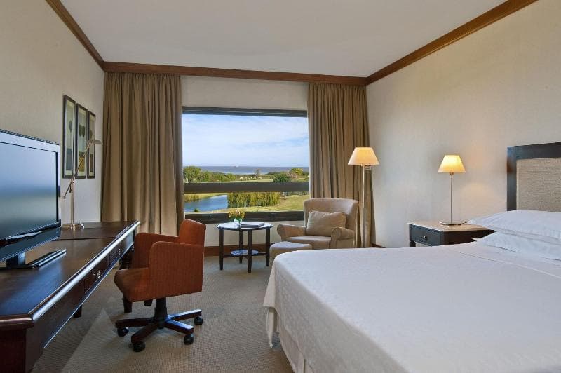 Sheraton Colonia Golf & Spa Resort image 2