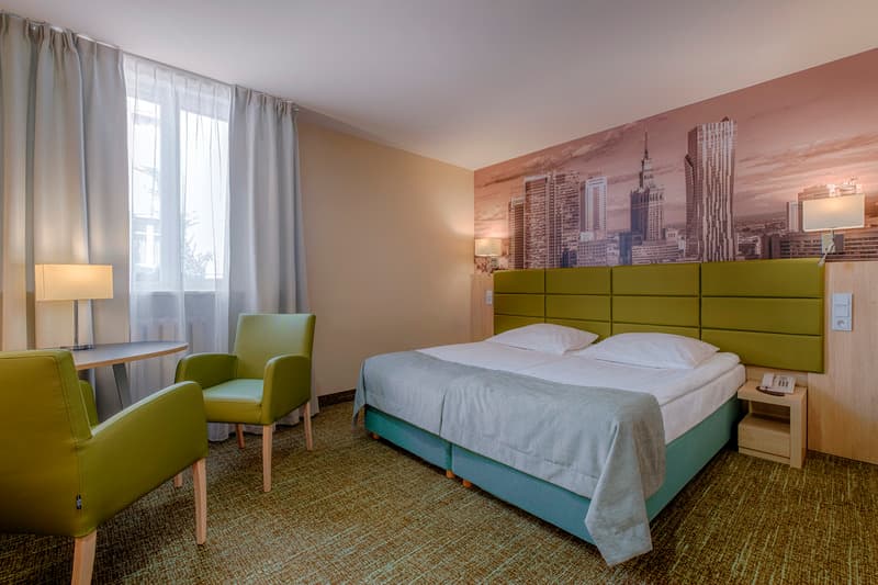 Reytan Hotel image 1