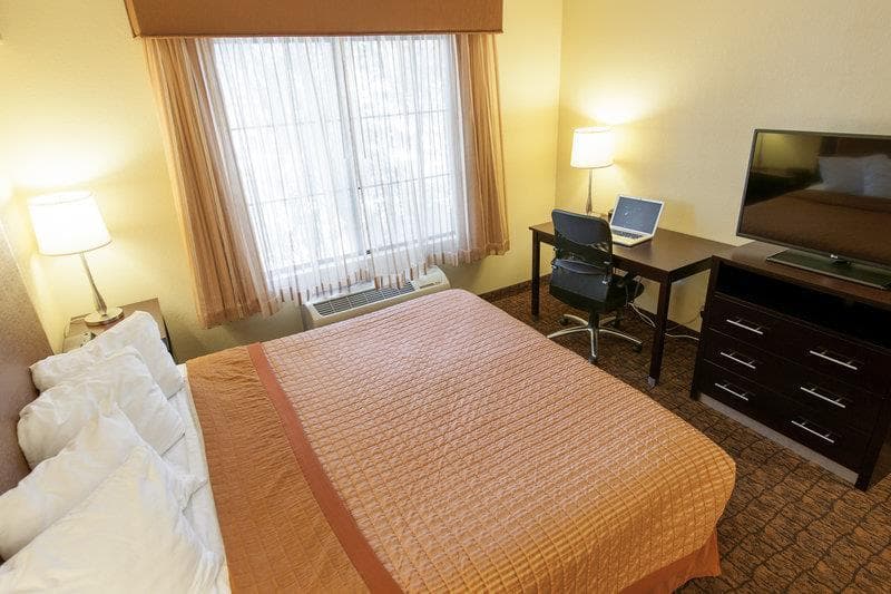 Best Western Escondido Hotel image 1
