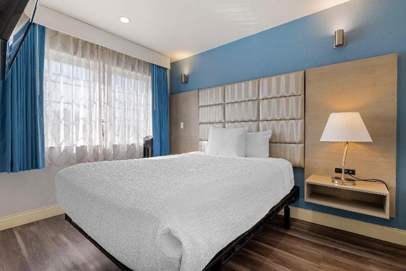 Best Western Orange Plaza image 2