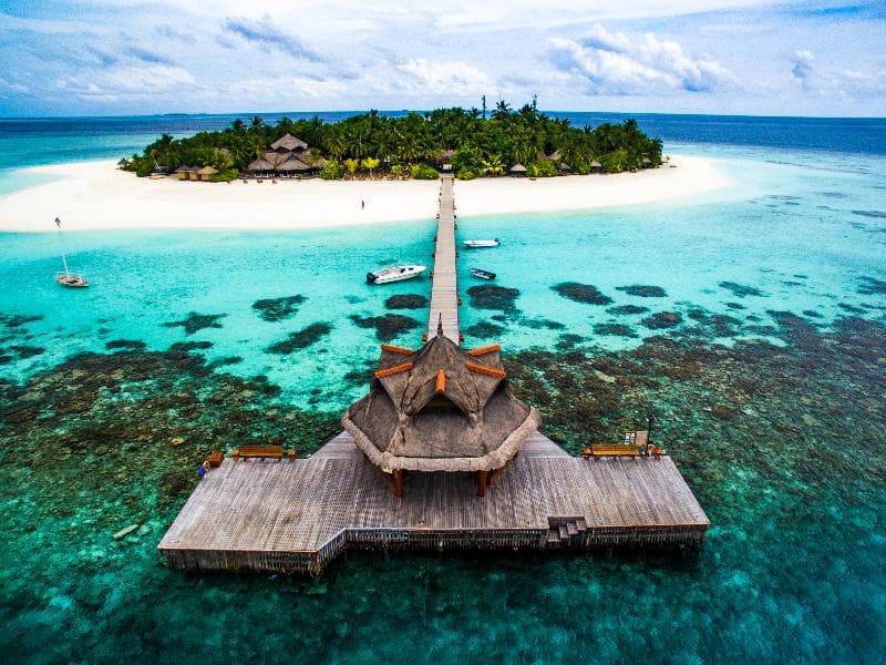 Banyan Tree Maldives Vabbinfaru image 2
