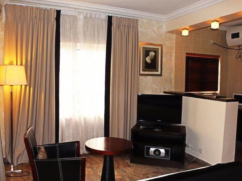 Protea Hotel Apo Apartments image 1