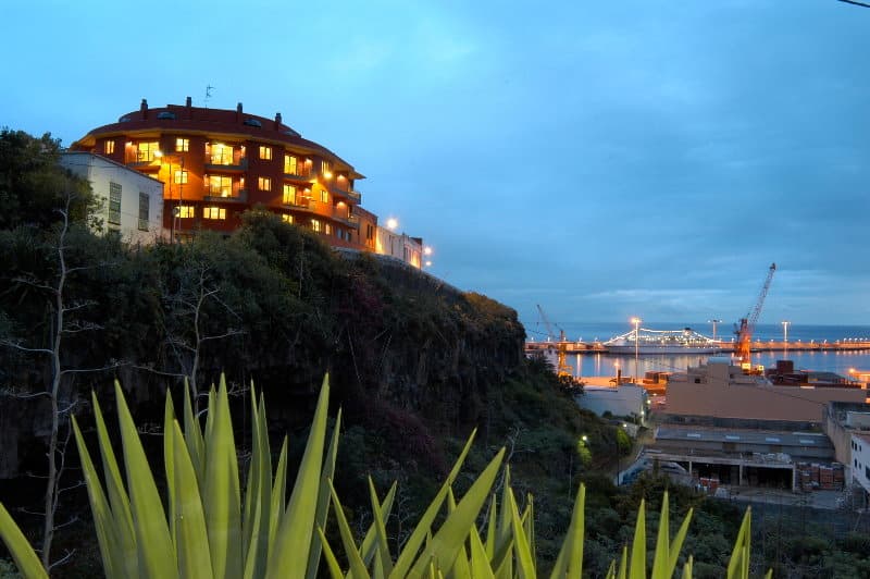 Galeon Hotel image 1