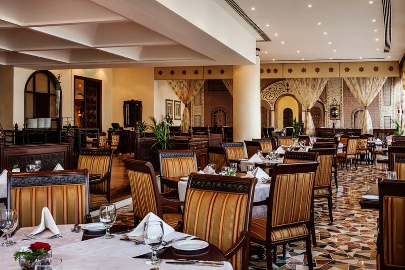 Corniche Hotel Sharjah image 1