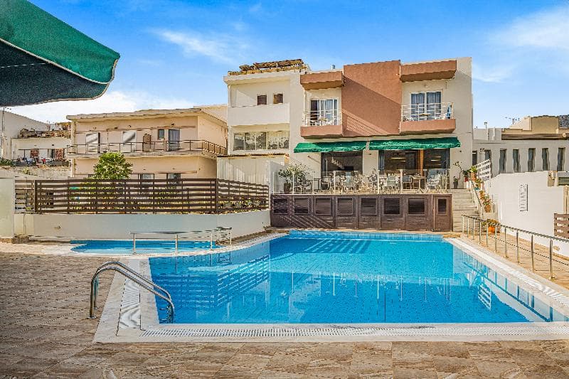 Stay at Creta Verano