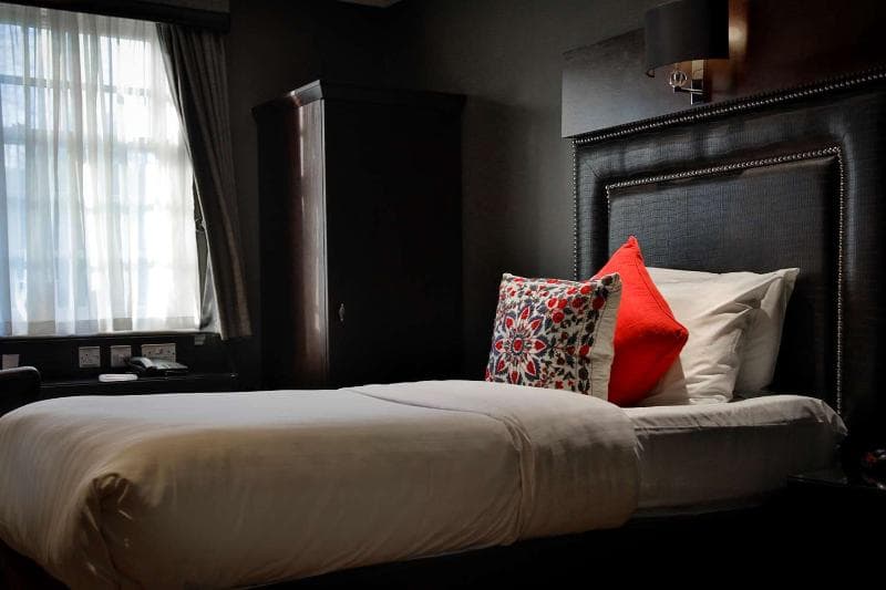 Best Western Glasgow South Eglinton Arms Hotel image 1