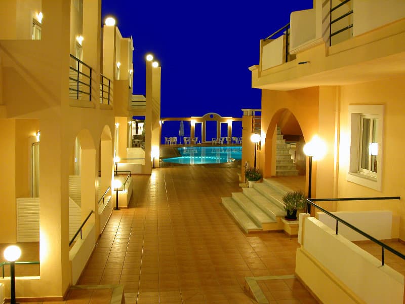 Nontas Hotel Apartments image 4