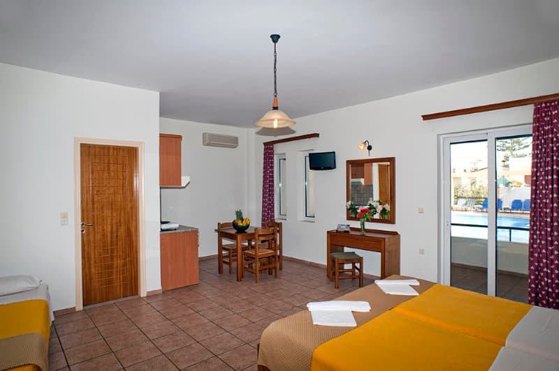 Nontas Hotel Apartments image 8
