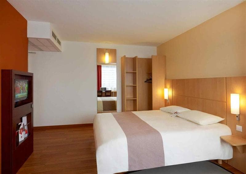 ibis Warszawa Reduta image 1