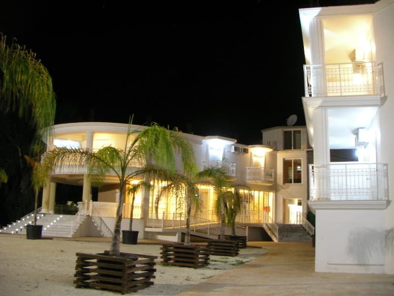 Stay at Marianna Apart Hotel