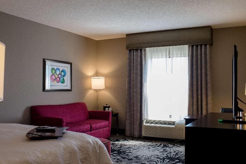 Stay at Hampton Inn Oxford/Conference Center