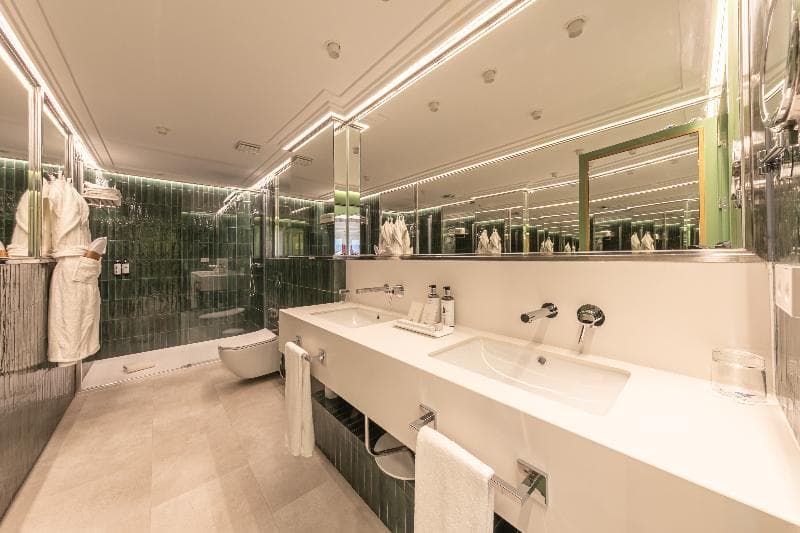 Ribera de Triana Hotel image 1