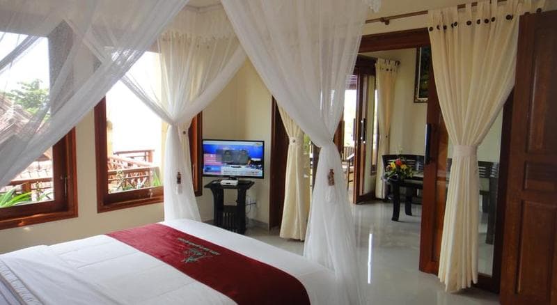 Arya Amed Beach Resort image 1