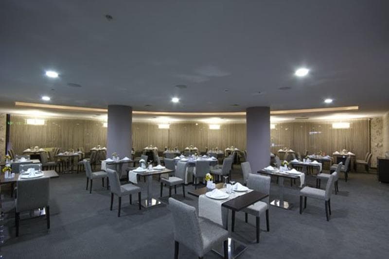 Dedepark Hotel image 1