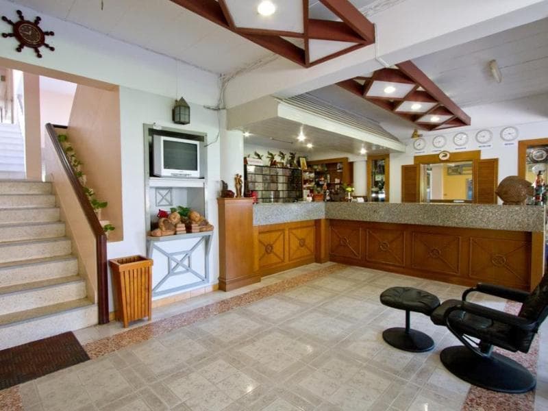 Stay at Sawasdee Place Pattaya Hotel