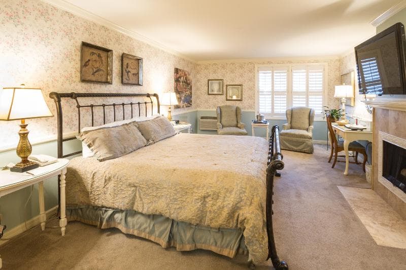 Apple Farm Hotel image 2