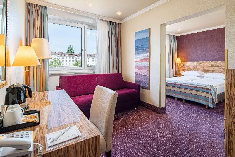 Best Western Raphael Hotel Altona image 2