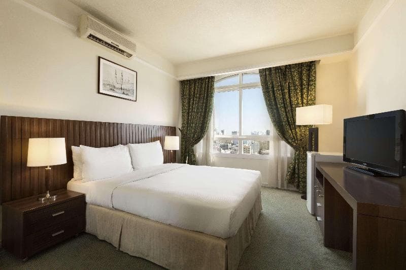 Ramada By Wyndham Beach Hotel Ajman image 2