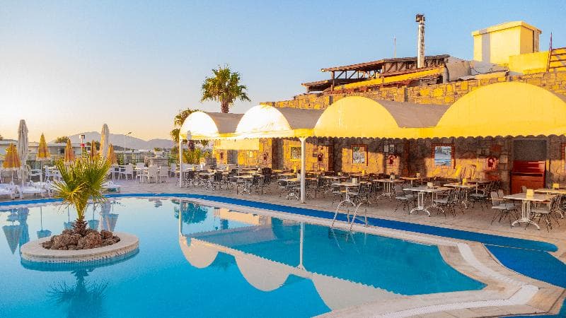 Stay at Sunpoint Hotel Bodrum