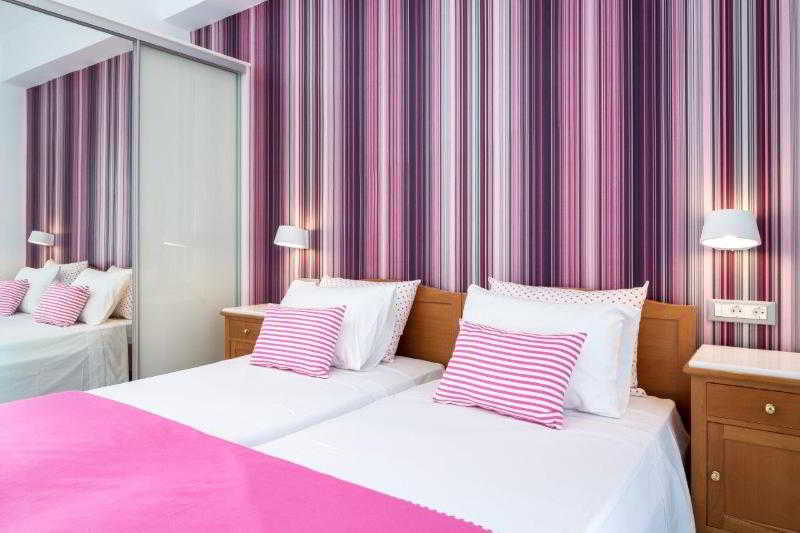 Santellini Hotel image 2