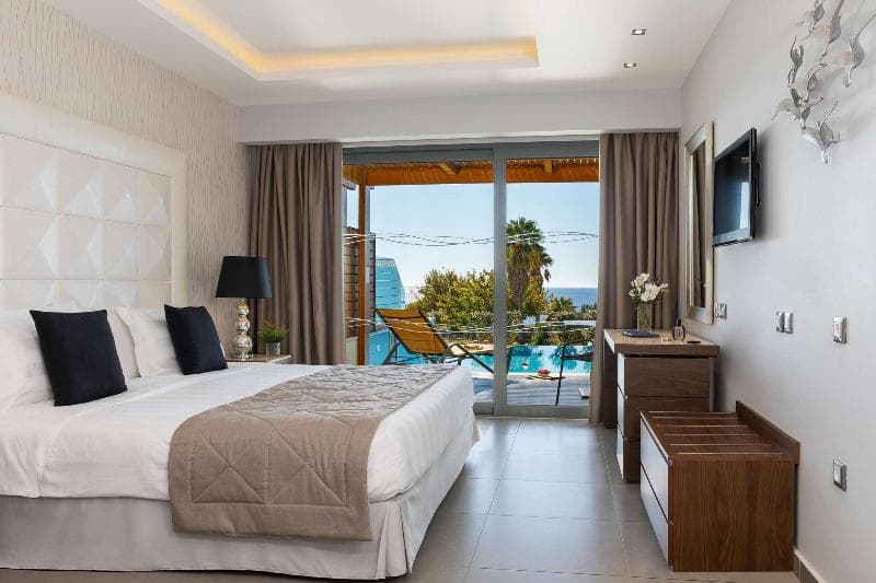 Stay at Boutique 5 Hotel