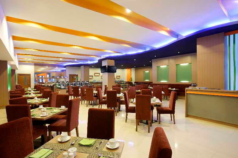 Hotel Santika Palu image 2