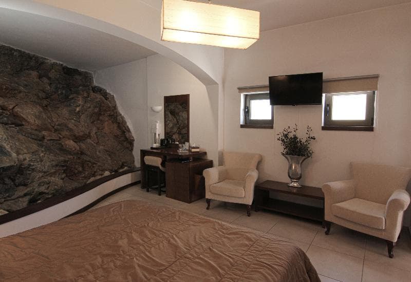 Delina Mountain Resort image 1