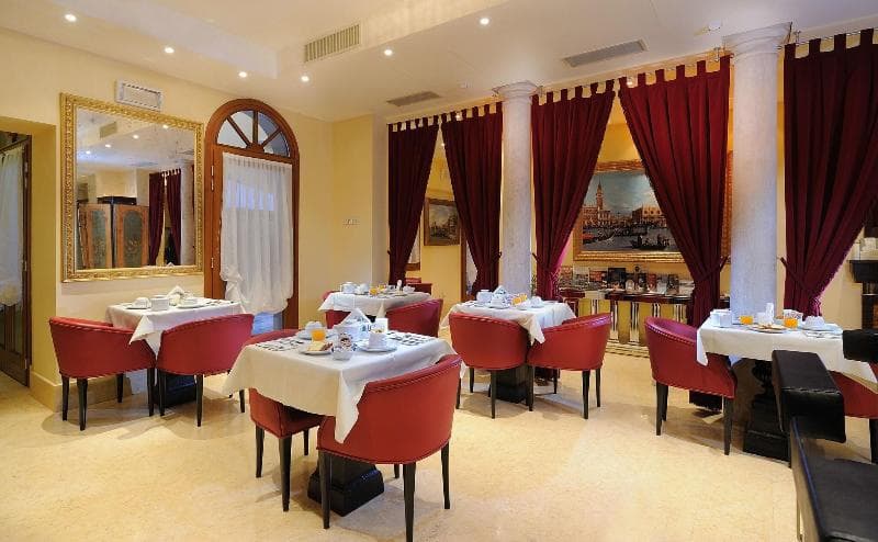 Ai Due Principi Hotel - Main View