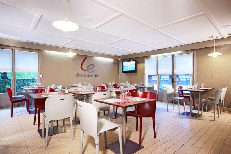 Kyriad Direct Evreux image 2