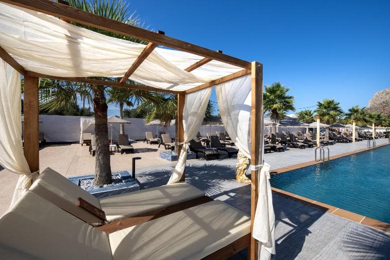 Paradice Hotel Luxury Suites image 1