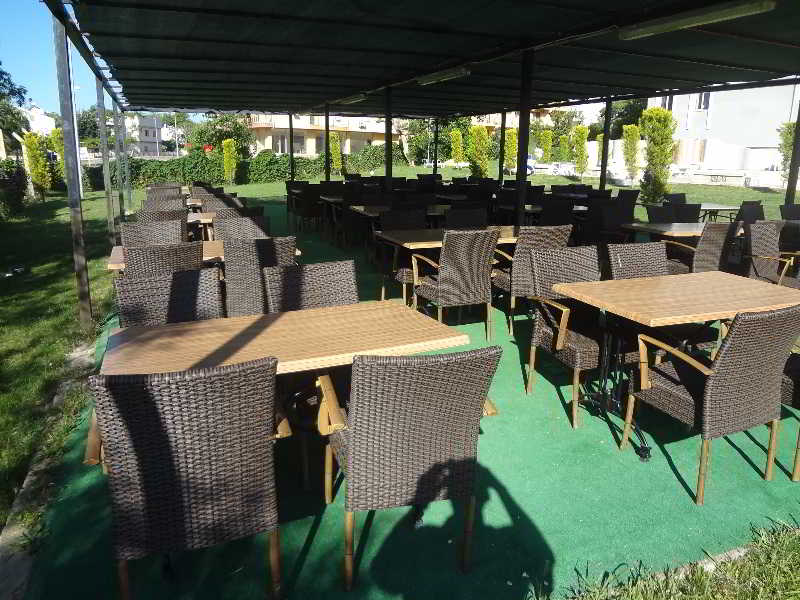 Green Gold Hotel image 2