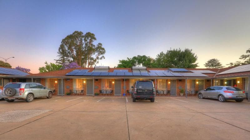 Pevensey Motor Lodge image 2