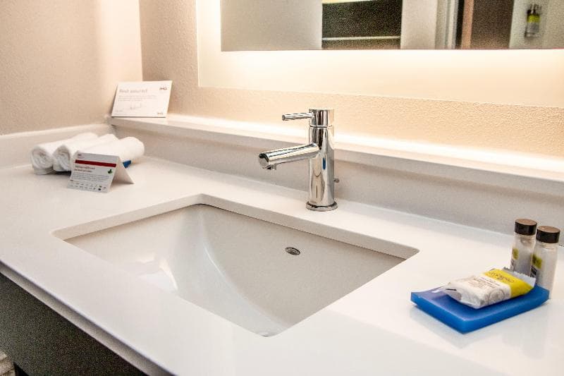 Holiday Inn Express Allentown North image 2
