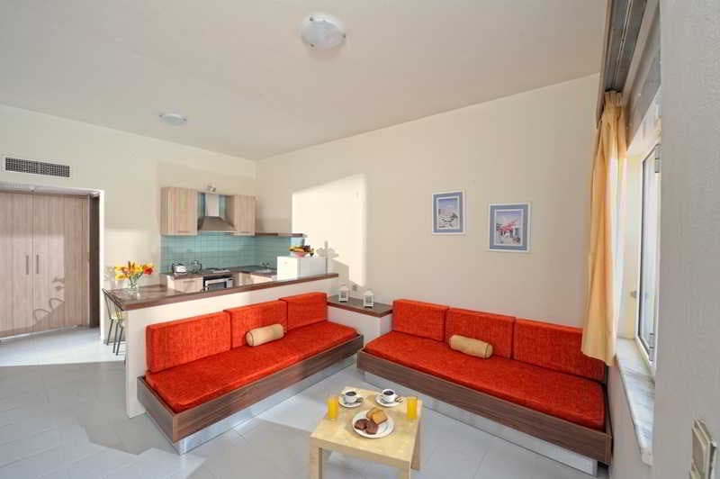 Meropi Hotel & Apartments image 2