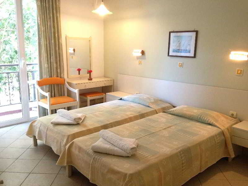 Captains Hotel image 2