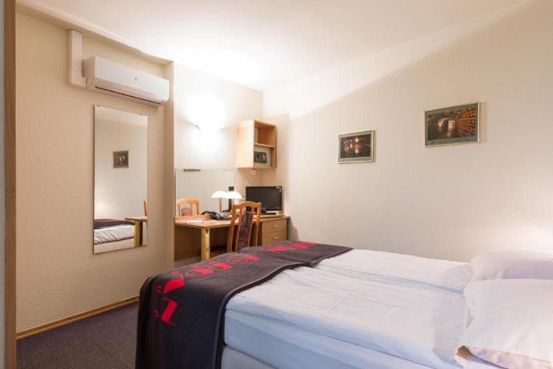 Jordan Guest Rooms image 2